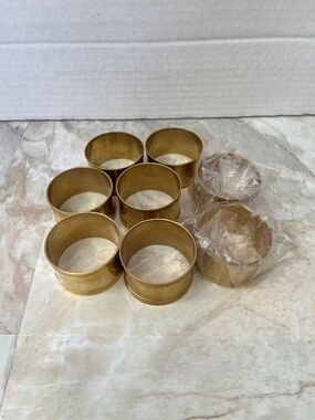 Set of 8 Gold Metal Napkin Rings for Table Settings